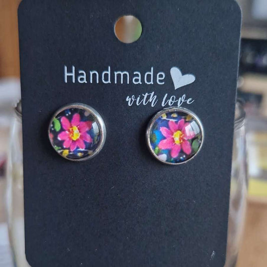 Pink daisy stud earrings, stainless steel