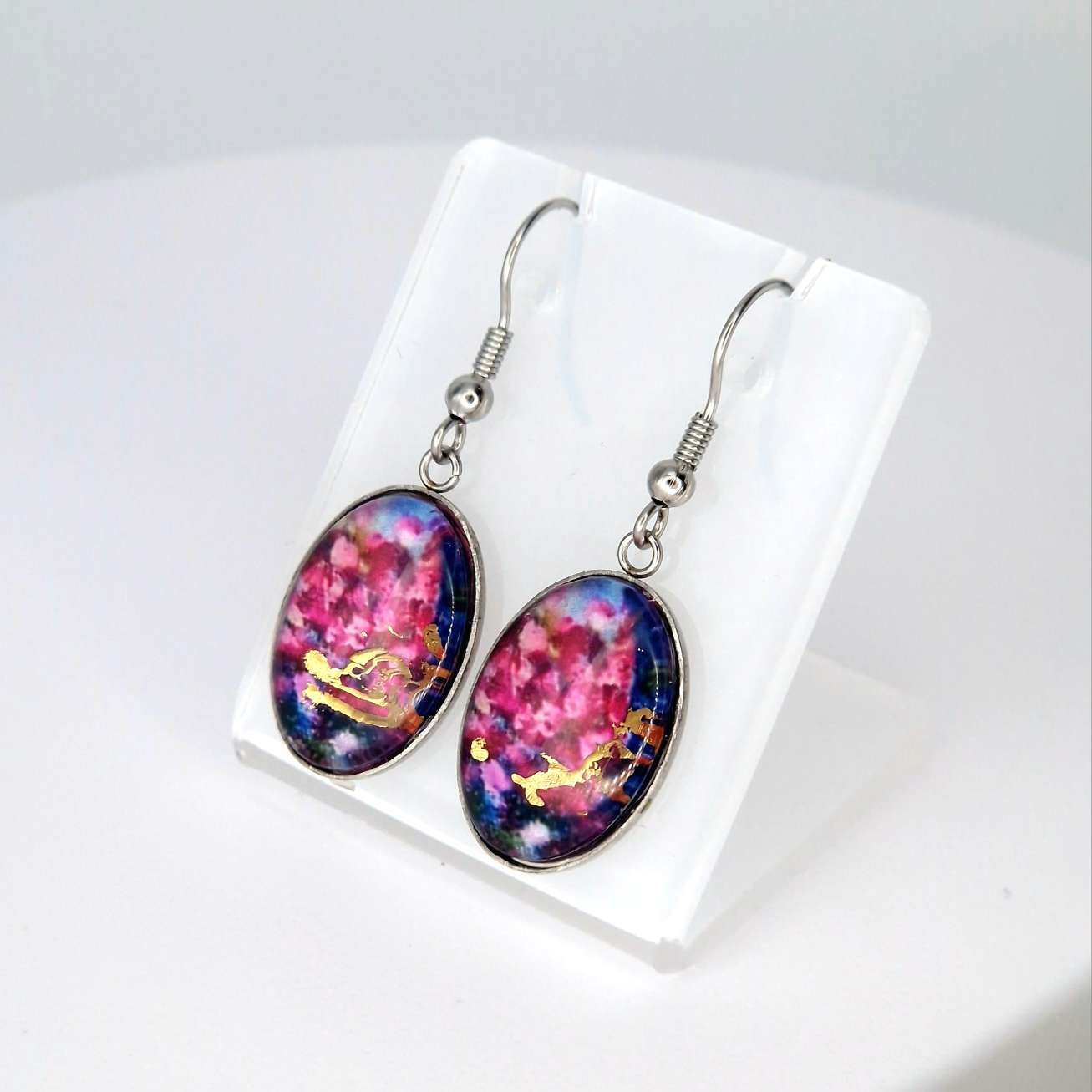 Rose Bouquet art earrings oval shape