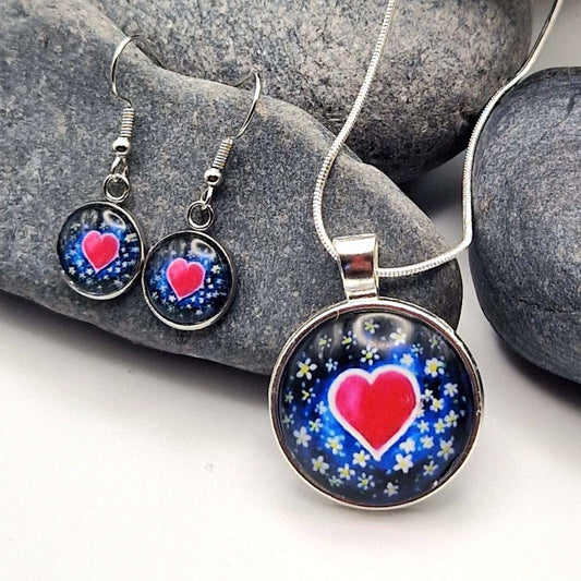 Pink hearts and daisy pendant and earrings set